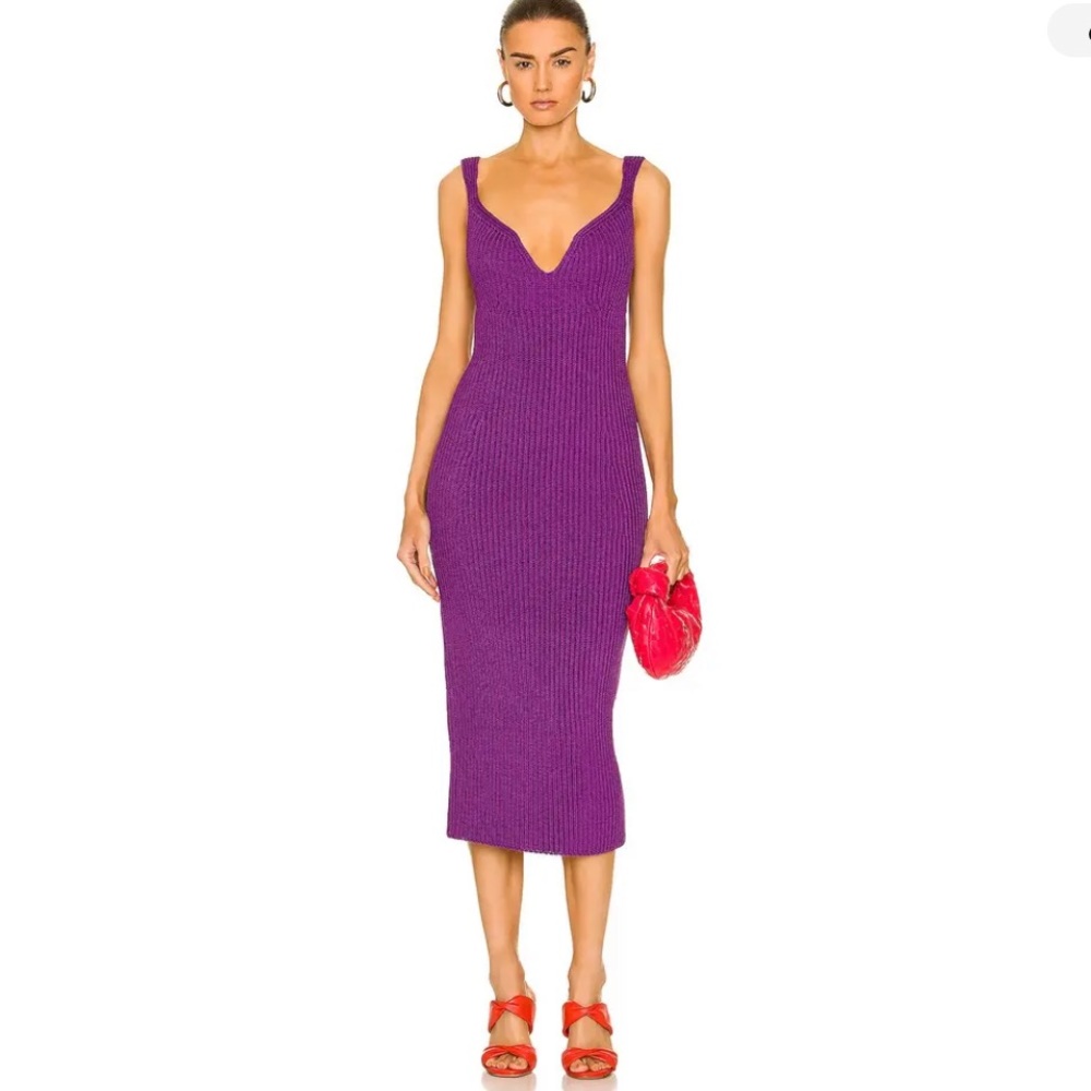 KHAITE Violet Ribbed V‑Neck Midi Dress